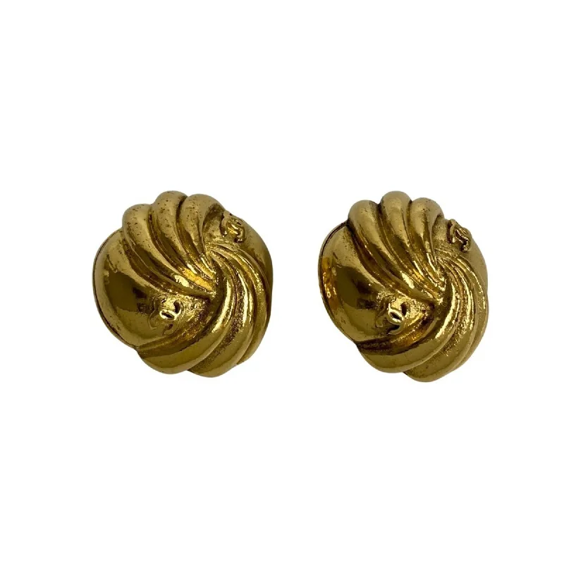 Floral Drop Earrings with Petals -Chanel   Plating Clip Earrings (Pre-Owned)