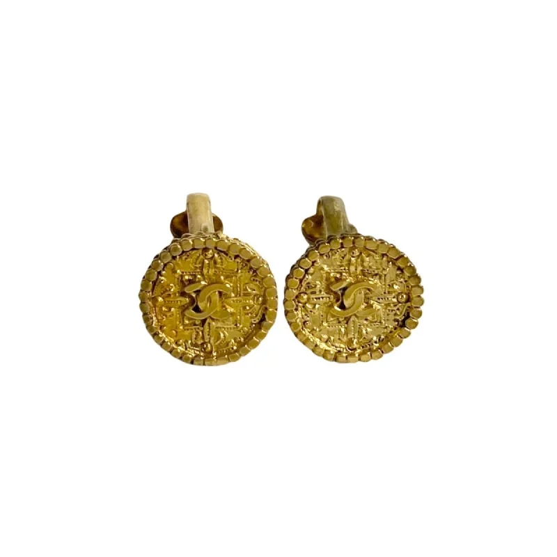 Oval Drop Earrings for Grace -Chanel  Clip Earrings (Pre-Owned)