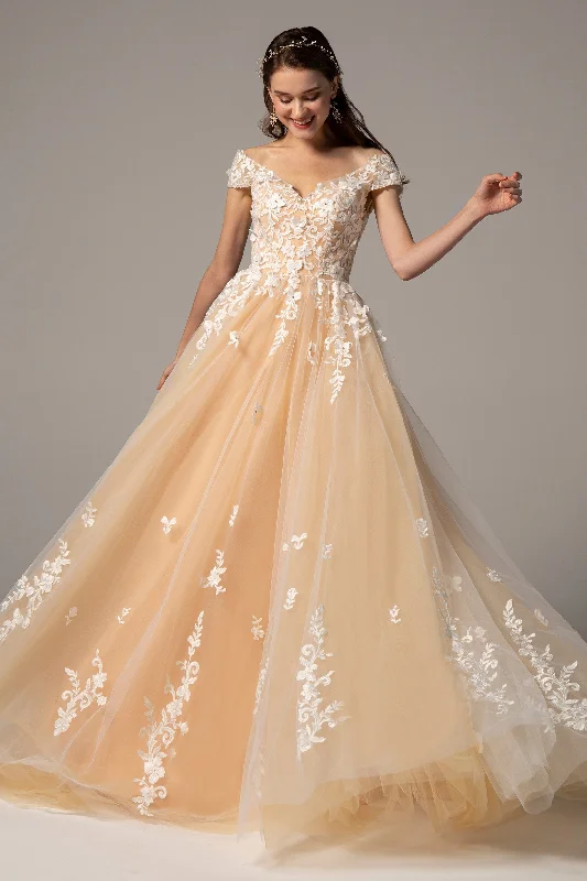 Unique necklaces and pendants with vintage-inspired designs for timeless appeal-A-Line Court Train Tulle Elastic Satin Wedding Dress CW2327