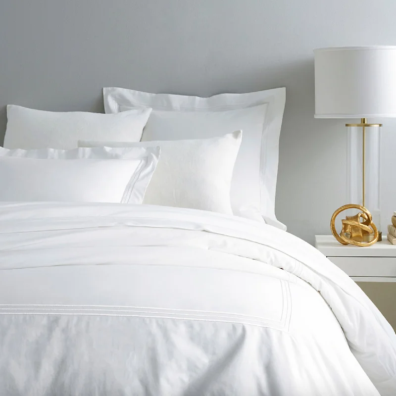 Necklaces and pendants with ocean-inspired designs for a refreshing, beachy feel-Trio White Duvet Cover